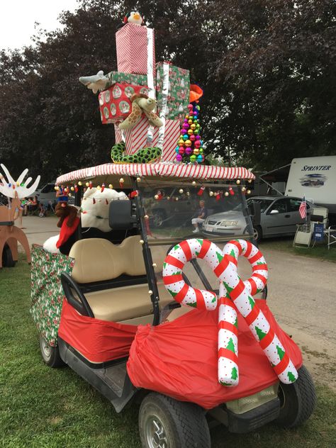 Christmas in July at Strawberry Park Christmas In July Decorations, Golf Cart Decorations, Gold Cart, Christmas Parade Floats, Boat Parade, Christmas Golf, Operation Christmas Child, Parade Float, Christmas Parade