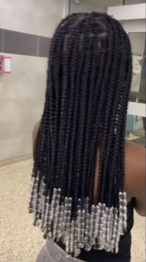 Box Braids Clear Beads, Medium Knotless Braids With Beads, Knotless With Beads, Box Braids Beads, Box Braids With Beads, Knotless Braids With Beads, Cute Box Braids, Medium Box Braids, Short Box Braids Hairstyles