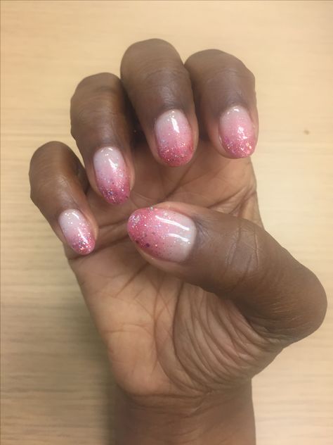 Glitter Ombre Gel Nails Short, Glitter Nails Ombre Sparkle, Light Pink To Dark Pink Ombre Nails, Pink Ombre Wedding Nails, Ombre Nails With Sparkle, Valentine Ombre Nails, Pretty Ombre Nails Sparkle, Ombre Valentines Nails, Sparkle Ombre Nails