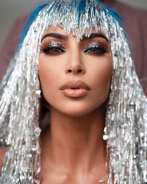 @aliyacataleya Kim K Makeup, Rosa Make-up, Kim Kardashian Wedding, Kardashian Makeup, Kim Kardashian Makeup, Celebrity Makeup Looks, Diamond Hair, Met Ball, Kim Kardashian West