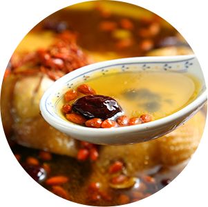 Thermos Singapore. Thermal cooker recipes. Zojirushi Thermos, Herbal Chicken Soup, Benefits Of Bone Broth, Thermal Cooking, Hot Puddings, Thermal Cooker, Chinese Herbs, Creamy Soup, Bowl Of Soup