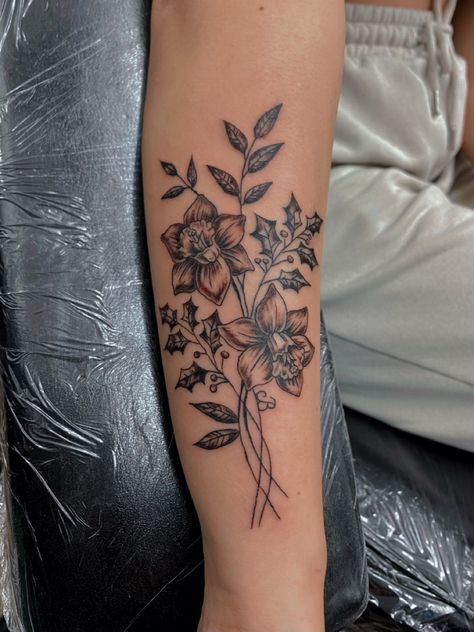 Daffodil And Holly Berry Tattoo, December Flower Narcissus, Flower Bouquet Tattoo Cover Up, December Birth Flower Bouquet Tattoo, December Holly Flower Tattoo, December Flower Bouquet Tattoo, Holly And Daffodil Tattoo, Holly Narcissus Flower Tattoo, Daffodil And Holly Tattoo