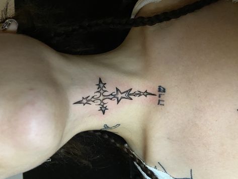 #tattoo #tattooideas #tattooartist #tattoosforwomen #tattooideasformen #grungeaesthetic #fairygrunge #fairycore #gothcore Star Cross, Mini Tattoos, Tatting, Tattoo Quotes, Tattoos, Quick Saves