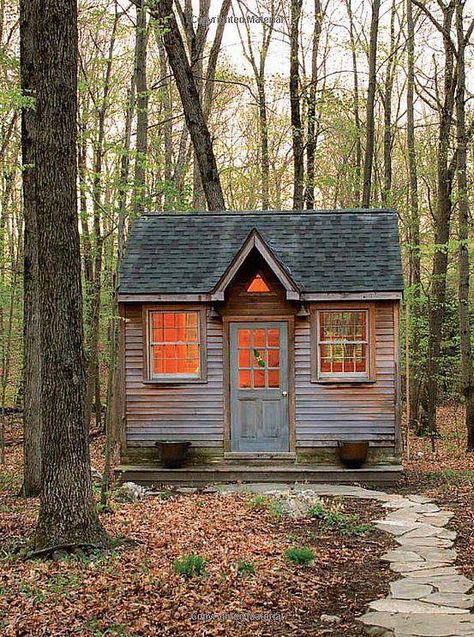 Tiny House Blog, Little Cabin In The Woods, Wooden Cabin, Living Simply, Tiny Cabins, Cottage Cabin, Little Cabin, Tiny Cabin, Small Cabin