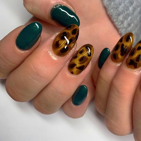 Tortoise Nails, Shell Nails, Olive Nails, Green Acrylic Nails, Maroon Nails, Sassy Nails, Happy Nails, Nails Now, Nail Candy