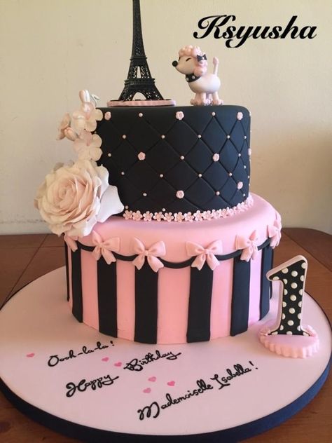 Black and pink Paris cake.                                                                                                                                                                                 More Paris Birthday Cakes, Bolo Paris, Paris Themed Cakes, Tattoos Architecture, Paris Cake, Eiffel Tower Cake, Animals Tattoos, Celebrities Quotes, Paris Cakes