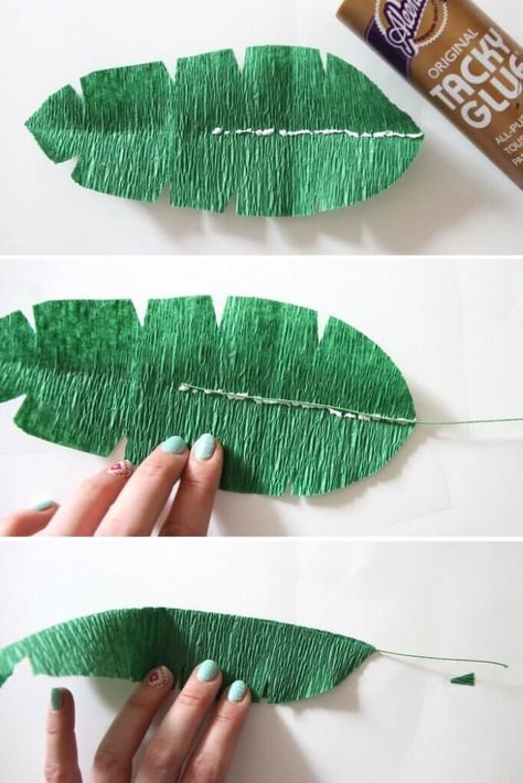 how to make crepe paper leaves - diy banana leaves with wire and crepe paper Paper Leaves Diy, Diy Summer Wreath, Leaves Diy, Fiesta Tropical, Artificial Christmas Garland, Paper Plants, Paper Leaves, Diy Summer, Paper Tree