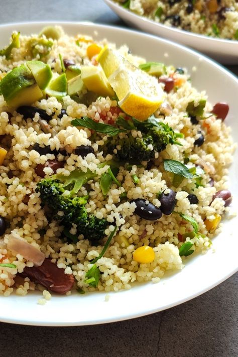 Vegan Couscous Recipes, Vegetable Couscous Recipes, Easy And Healthy Dinner Recipes, Simple Couscous Recipes, Mexican Ingredients, Mexican Vegetables, Vegetable Couscous, Couscous Recipe, Vegetarian Main Course