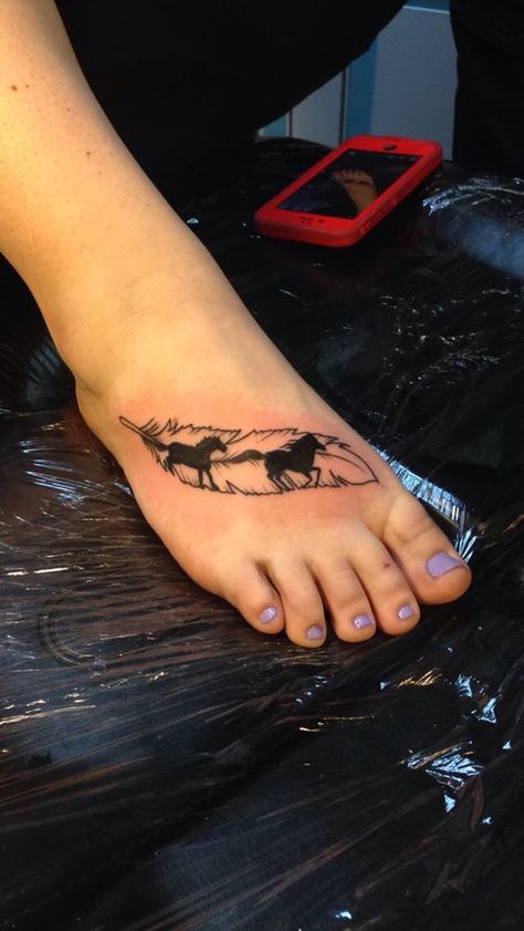 Equine Tattoo, Small Horse Tattoo, Tattoo Lower Back, A Small Tattoo, Horse Tattoo Design, Cowgirl Tattoos, Shoe Tattoos, Country Tattoos, Tattoo Schrift