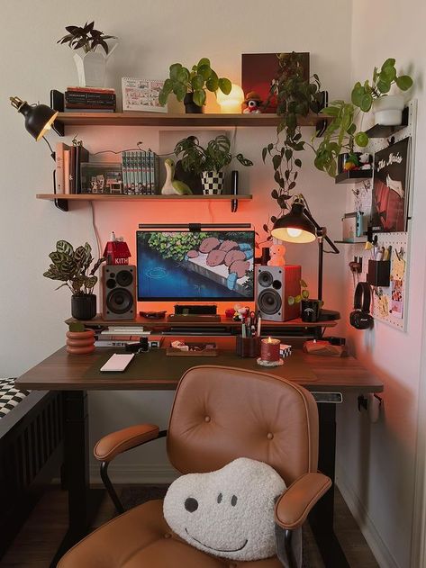 @kayleens_coffee • Morning Threads! 🥹🫶🏻 here’s a little gaming setup photo for y’all I hope you have ... • Threads Small Studio Setup Ideas, Aesthetic Office Setup, Aesthetic Game Room Ideas, Office Setup Aesthetic, Morning Room Aesthetic, Small Office Set Up, Gaming Setup For Two, Small Gaming Desk Setup, Retro Desk Setup