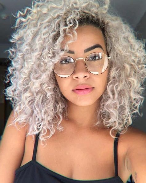 Curled High Ponytail, Blond Ombre, Curly Hair Photos, Blonde Curly Hair, Spiral Curls, Colored Curly Hair, Curly Hair Styles Easy, Hair Photo, Short Curly Hair