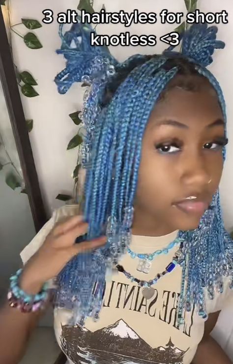 Colorful Box Braids With Beads, Box Braids With Blue Beads, Colorful Braids With Beads, Emo Box Braids Hairstyles, Colored Box Braids With Beads, Short Braids With Beads With Color, Color Braids With Beads, Braids With Blue Beads, Y2k Braids With Beads