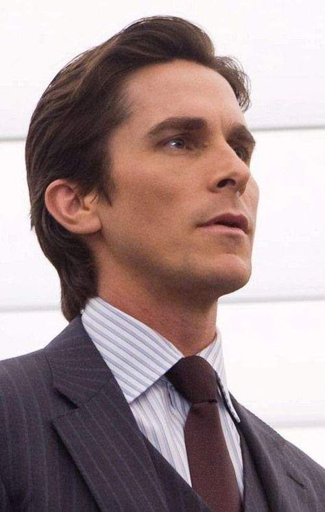 Christian Bale Hairstyle, Christian Bale Long Hair, Batman Haircut, Chris Bale, Batman Christian Bale, Athletic Hairstyles, Christian Bale, Hairstyles Haircuts, Dark Knight