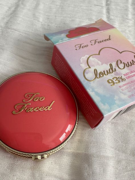 Too Faced Blush Golden Hour, Two Faced Blush, Blush Aesthetic, Too Faced Blush, Glitter Blush, Makeup Accesories, Pretty Pens, Ethereal Makeup, Makeup Store