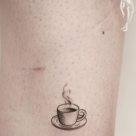 Coffee Tattoos Ideas, Fine Line Coffee Cup Tattoo, Tea Mug Tattoo, Coffee Tattoo Design, Cup Of Coffee Tattoo, Espresso Tattoo, Coffee Lover Tattoo, Coffee Tattoo Minimalist, Gilmore Girls Tattoo