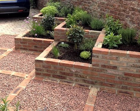 Raised Garden Bed Along Fence Landscaping Ideas, Tiered Brick Planter, Brick Garden Bed, Brick Planters, Raised Garden Beds Ideas, Brick Raised Garden Beds, Garden Beds Ideas, Brick Raised Beds, Brick Flower Bed