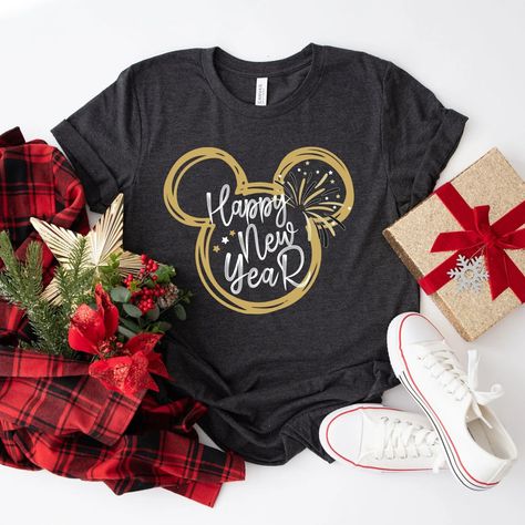 Say Happy New Year in Disney Style with These T-Shirts - Fashion - Disney Happy New Year, Disney Family Outfits, Disney New Year, Girls Disney Shirts, Happy New Year Shirt, Disney Princess Shirts, New Year Shirt, Disney Trip Shirts, Disneyland Vacation