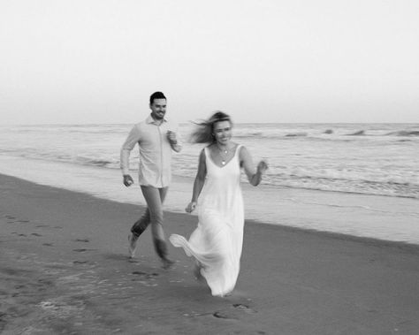 Couples Beach Photoshoot, Beach Couples Photos, Beach San Diego, Fall Beach, Beach Engagement Photoshoot, San Diego Beach, Couples Poses, Beach Engagement Photos, Engagement Photo Outfits