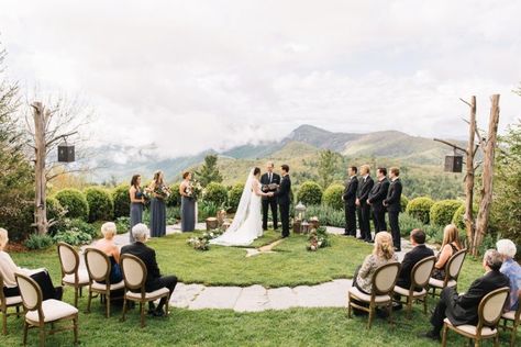 Intimate Estate Elopement in Highlands, NC Nc Wedding Venues, North Carolina Mountain Wedding, Nc Mountain Wedding, Wedding Ceremony Setup, Wedding Weekend Itinerary, Old Edwards Inn, Wedding Venues North Carolina, Highlands Nc, Georgia Wedding Venues