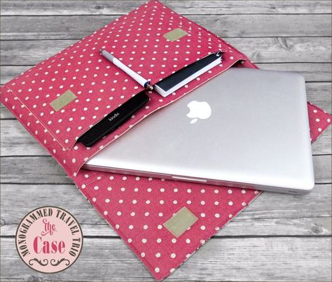 Diy Laptop Bag, Craft Storage Ideas, Diy Laptop, Sac Diy, Sew Ins, Costura Diy, Small Sewing Projects, Ipad Sleeve, Travel Diy