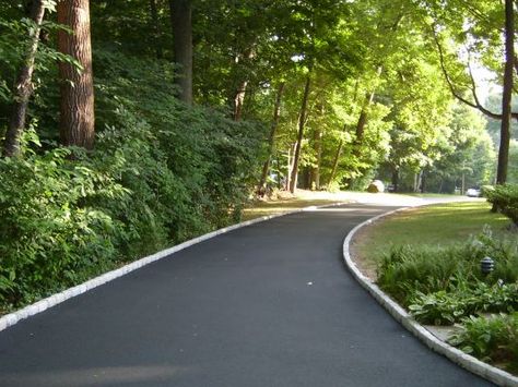 Asphalt Driveways are built to offer you a smooth and reliable path from road to your garage. Very much similar to roads and even better in quality so it is an ideal material for a Driveway. Long Driveway Landscaping, Driveway Edging, Driveway Entrance Landscaping, Long Driveway, Asphalt Driveway, Driveway Paving, Driveway Entrance, Driveway Design, Driveway Landscaping