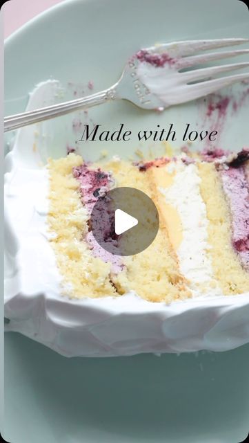 Blueberry Sponge Cake, Happy Sunday Love, Cake With Lemon Curd Filling, Fluffy Sponge Cake, Cake With Lemon Curd, Curd Filling, Lemon Curd Filling, Sunday Love, Recipe Cake