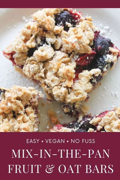 Looking for an easy real food dessert? These mix-in-the-pan fruit and oat bars are easy to make, budget-friendly, and allergy-friendly! Try them with ice cream or eat them for breakfast the next day – if there are any left, of course. Fruit And Oat Bars, Frugal Breakfast, Frugal Vegan, Berry Bars, Oatmeal With Fruit, Oat Bars, Fruit Breakfast, Breakfast Bars, Oats Recipes