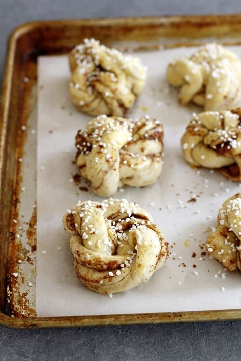 Swedish Cardamom Buns -- Delicious homemade braided Swedish cardamom buns with a spiced filling. Perfect for the holidays! | girlversusdough.com @girlversusdough #girlversusdough #kardemummabullar Swedish Cardamom Buns Recipe, Cardamom Buns Recipe, Swedish Cardamom Buns, Date Sugar, Swedish Food, Cardamom Buns, Christmas Meal, Swedish Recipes, Bun Recipe