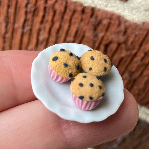 Excited to share this item from my #etsy shop: Miniature Blueberry Muffins, Dollhouse Muffins, 1:12 Scale Miniatures for Doll Breakfast, Doll Bakery, #handmademiniatures #miniaturebread #minimuffins #dollbreakfast #blueberrymuffin #dollhousesweets #112scalebaking