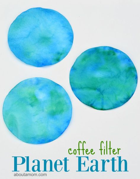 This coffee filter planet Earth craft is a great craft for kids to do on Earth Day. Earth Day Activities For Kids, Earth Craft, Coffee Filter Crafts, Inexpensive Crafts, Earth Day Crafts, Earth Day Activities, Diy And Crafts Sewing, Coffee Filters, Coffee Filter