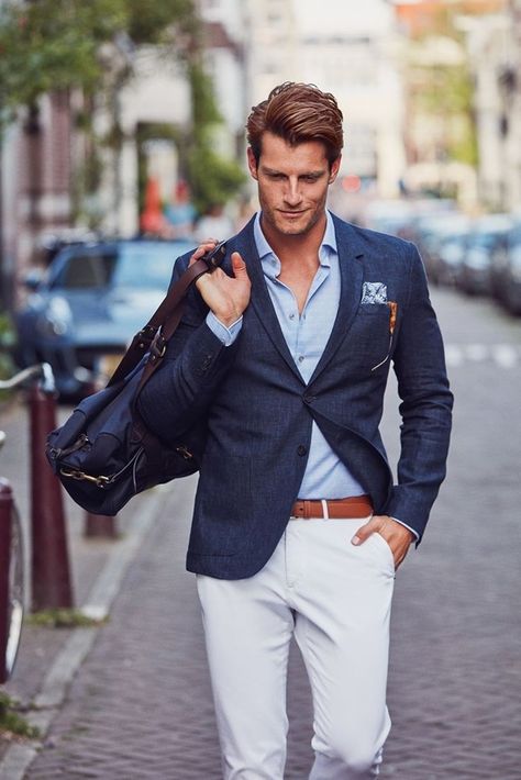 30 Fresh Dark Blue Blazer Outfit Ideas For Men - Fashion Hombre Dark Blue Blazer Outfit, Blue Blazer Outfit, Stylish Business Outfits, Mens Fashion Summer Outfits, Dark Blue Blazer, Blazer Outfits Men, Mens Fashion Business Casual, Mens Fashion Blazer, Mens Fashion Business