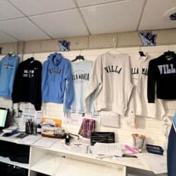 School Store Ideas Highschool, High School Spirit Wear, High School Prep, School Lifestyle, Booster Club, School Store, Spirit Store, Villa Maria, Store Concept