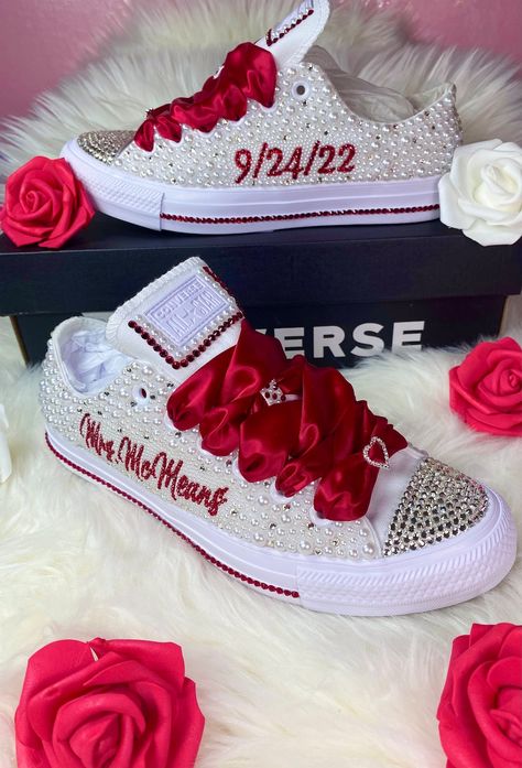 QueenVKreations - Etsy Bride Chuck Taylors, Blinged Out Converse For Wedding, Converse Wedding Shoes Bride, Quince Shoes Sneakers, Prom Sneakers, Bling Converse Shoes, Birthday Party Sweet 16, Wedding Sneakers For Bride, Bedazzled Shoes Diy