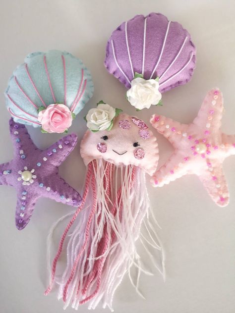 Sea Life Wall Hangings Under the Sea Decor Ocean Nursery - Etsy Zoe Land, Felt Wall Decor, Under The Sea Decor, Ocean Wall Hanging, Sea Nursery, Hot Air Balloon Decorations, Mermaid Bedroom, Mermaid Nursery, Felt Wall