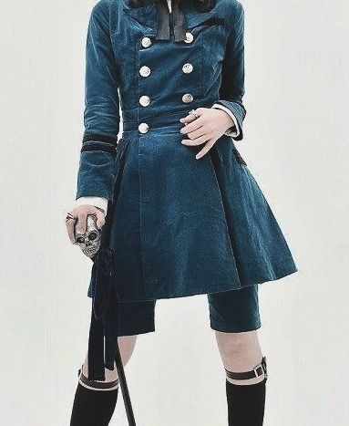 Ciel Phantomhive Cosplay, Slytherin Fashion, Black Butler Ciel, Victorian Costume, Black Butler Anime, Black Butler Kuroshitsuji, Ciel Phantomhive, Mood Board Fashion, J Hope