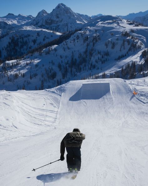 One day with @kimboberg in Absolut Park ! #ski #alps #austria Park Skiing, Ski Austria, Alps Austria, Armada Skis, Park City Ski, Skiing In The French Alps, Austria Ski Resort, Kitzbuhel Austria Skiing, Skis