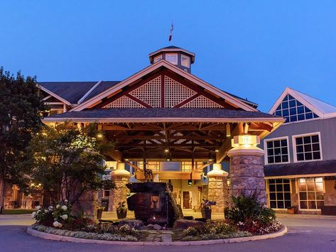 Deerhurst Resort - UPDATED 2024 Prices, Reviews & Photos (Huntsville, Ontario) - Tripadvisor Resort Lobby, Huntsville Ontario, Winter Light Festival, Inflatable Water Park, Unique Restaurants, Wood Burning Fires, Winter Getaway, Round Trip, Outdoor Swimming Pool