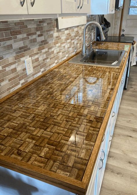 Cork Countertop, Wine Cork Table, Wine Tables, Bar Top Epoxy, Bar Top Tables, Bar Table Top, Cork Table, Table Top Epoxy, Cork Diy Projects