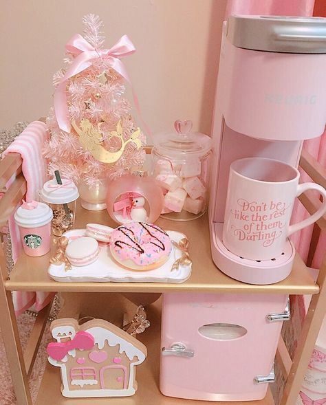 Pink Christmas Coffee Bar, Coffee Bar Cart Ideas, Pink Coffee Bar, Glam Coffee Bar, Home Nail Salon Ideas, Christmas Coffee Bar, Donut Ornament, Coffee Stand, Coffee Room