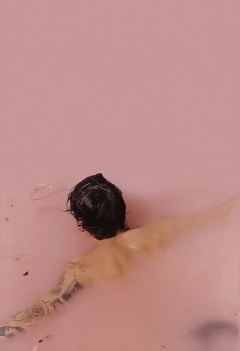 💗 | xharrystyles Harry Styles Bathtub, Larry Stylinson Pink Aesthetic, Harry Styles Pink Poster, Harry Pink Aesthetic, Pink Aesthetic Wallpaper Harry Styles, Adore U, Kind Person, Harry Edward Styles, Edward Styles