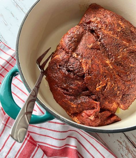 Pulled Pork In Dutch Oven, Oven Smoked Pork Shoulder, Dutch Oven Pork Shoulder Roast, Dutch Oven Bbq Pulled Pork, Bbq Pork Shoulder Recipes, Pork Shoulder In Dutch Oven, Pork Shoulder Dutch Oven, Dutch Oven Pulled Pork Recipes, Pork Shoulder Dutch Oven Recipes