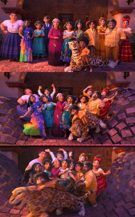 Disney's Encanto, Family portrait!! Madrigal Family, Familia Madrigal, Disney Animated Movies, Disney Crossovers, Disney Artwork, Walt Disney Animation, Art Disney, Cartoon Crossovers, Disney Memes