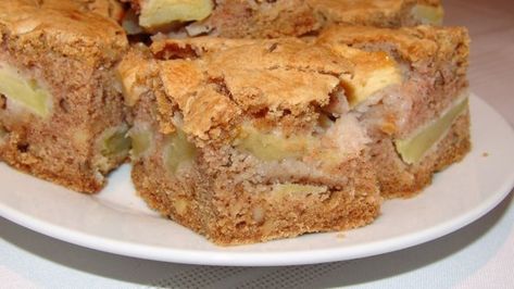 Romanian Apple Cake Recipe - Allrecipes.com Gathering Recipes, Cake Recipes For Beginners, Romanian Desserts, Apple Spice Cake, Apple Cake Recipe, Apple Coffee Cakes, Walnut Cake, School Treats, Apple Cake Recipes