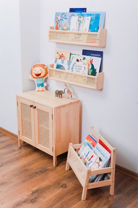 Nursery Room Floating Wall Shelf Montessori Kids Bookshelf - Etsy Canada Kids Room Book Storage, Nursery Book Storage, Montessori Kids Room, Kids Room Bookshelves, Montessori Bookshelf, Kids Book Storage, Childrens Bookcase, Kids Bookshelf, Nursery Bookshelf