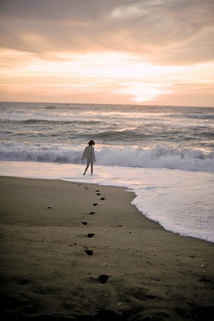 quiet early morning walks on the beach, this would be so nice :) I love sun rises. Kazuo Ishiguro, Footprints In The Sand, Walking On The Beach, I Love The Beach, Sopot, Sun Sets, Beach Beautiful, Beach Photo, Beach Time