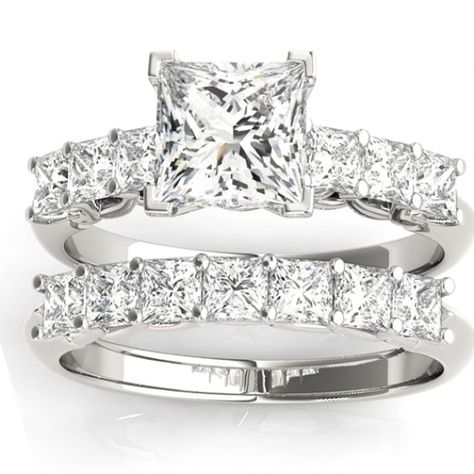 Princess Wedding Rings, Stunning Wedding Rings, Best Wedding Rings, Big Engagement Rings, Princess Cut Engagement, Wedding Rings Round, Dream Rings, Gorgeous Rings, Beautiful Wedding Rings