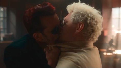 Good Omens Kiss Scene, Aziracrow Kiss, Natural Looking Red Hair, Good Omens Season 2, Good Omens 2, Good Omens Crowley, Crowley Good Omens, Old Married Couple, State Of Play