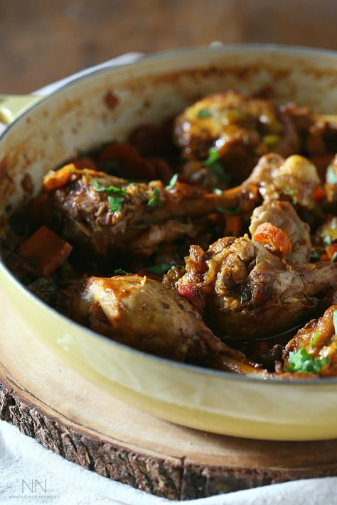 This Grenadian chicken stew is made with bone in chicken legs, vegetables and lots of flavorful spice. It's the perfect Caribbean chicken dish. Braised Rabbit Recipe, Braised Rabbit, Jamaican Brown Stew Chicken, Rabbit Recipe, Rabbit Recipes, Catalan Recipes, Wild Hogs, Rabbit Meat, Brown Stew Chicken