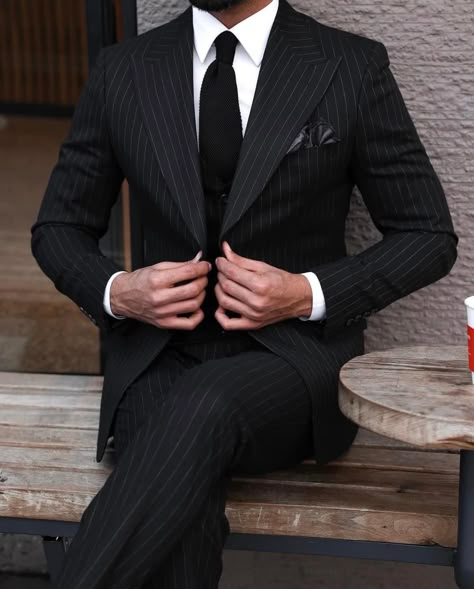 Italian Suits For Men Classy, Mafia Outfits Men, Men With Class Gentleman Style, Gangster Suit, Black Three Piece Suit, Subaru Levorg, Checkered Suit, Black Pinstripe Suit, British Style Men