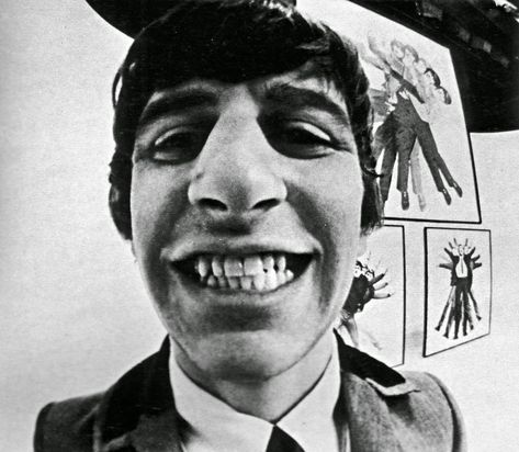 Meet the Beatles for Real: A Hard Day's Fish eye lens Ringo Starr Funny, Beatles Meme, Ringo Star, Beatles Funny, Richard Starkey, Personajes Studio Ghibli, Beatles Photos, Beatles Pictures, Photos Of Eyes